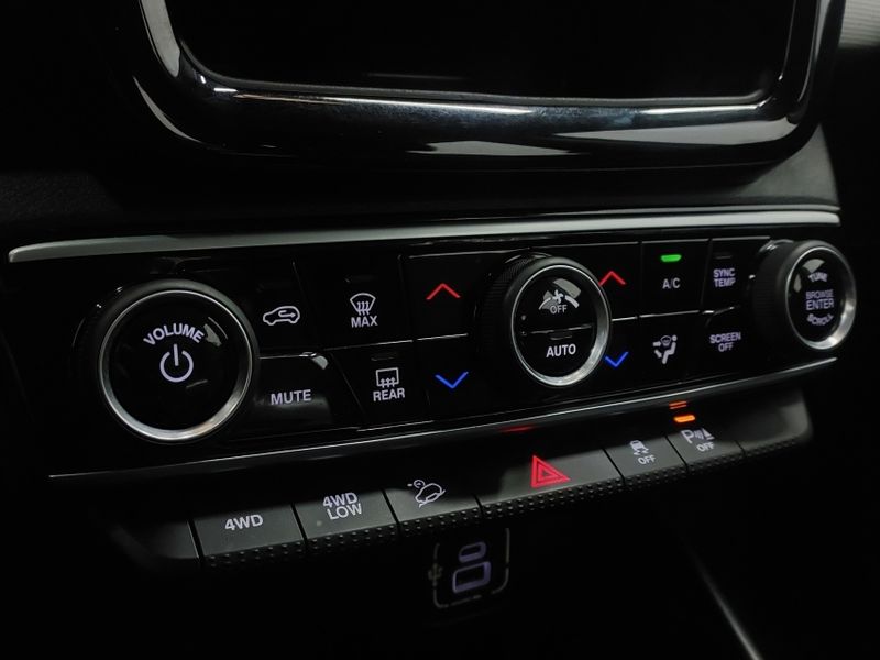 Fiat TORO 2.0 16V TURBO DIESEL VOLCANO 4WD AT9 2022/2022 BETIOLO NOVOS E SEMINOVOS LAJEADO / Carros no Vale
