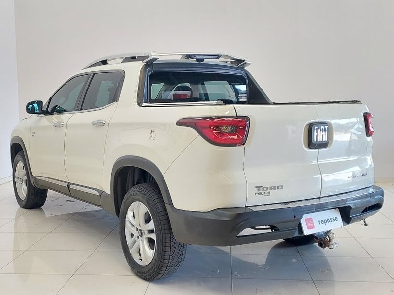 Fiat TORO 2.0 16V TURBO DIESEL VOLCANO 4WD AT9 2016/2017 BETIOLO NOVOS E SEMINOVOS LAJEADO / Carros no Vale