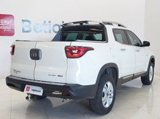 Fiat TORO 2.0 16V TURBO DIESEL VOLCANO 4WD AT9 2016/2017 BETIOLO NOVOS E SEMINOVOS LAJEADO / Carros no Vale