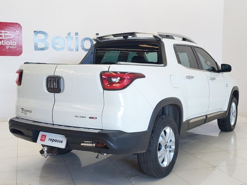 Fiat TORO 2.0 16V TURBO DIESEL VOLCANO 4WD AT9 2016/2017 BETIOLO NOVOS E SEMINOVOS LAJEADO / Carros no Vale