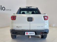 Fiat TORO 2.0 16V TURBO DIESEL VOLCANO 4WD AT9 2016/2017 BETIOLO NOVOS E SEMINOVOS LAJEADO / Carros no Vale