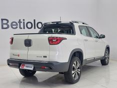 Fiat TORO 2.0 16V TURBO DIESEL VOLCANO 4WD AT9 2022/2022 BETIOLO NOVOS E SEMINOVOS LAJEADO / Carros no Vale