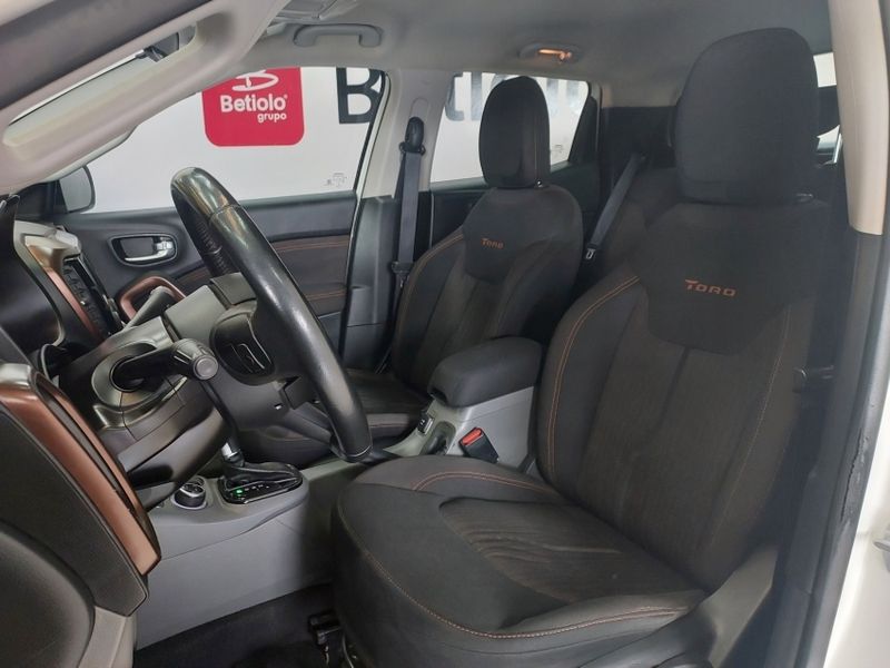Fiat TORO 2.0 16V TURBO DIESEL VOLCANO 4WD AT9 2016/2017 BETIOLO NOVOS E SEMINOVOS LAJEADO / Carros no Vale