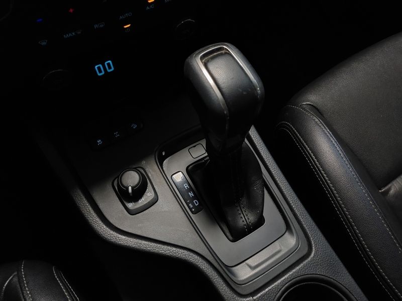 Ford RANGER 3.2 XLT 4X4 CD 20V DIESEL 4P AUTOMÁTICO 2020/2020 BETIOLO NOVOS E SEMINOVOS LAJEADO / Carros no Vale