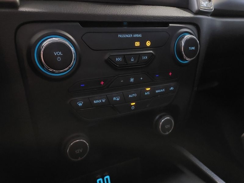 Ford RANGER 3.2 XLT 4X4 CD 20V DIESEL 4P AUTOMÁTICO 2020/2020 BETIOLO NOVOS E SEMINOVOS LAJEADO / Carros no Vale