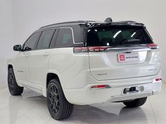 JEEP COMMANDER 2.0 TD380 TURBO DIESEL OVERLAND AT9 2023/2023 BETIOLO NOVOS E SEMINOVOS LAJEADO / Carros no Vale