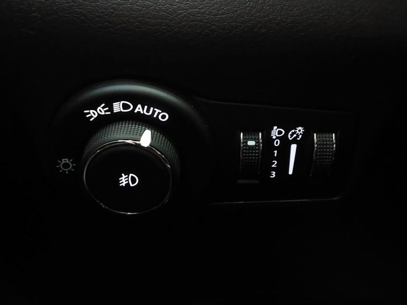 JEEP COMPASS 1.3 T270 TURBO FLEX LONGITUDE AT6 2024/2024 BETIOLO NOVOS E SEMINOVOS LAJEADO / Carros no Vale