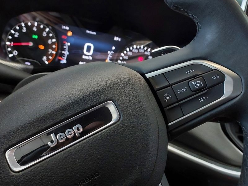 JEEP COMPASS 1.3 T270 TURBO FLEX LONGITUDE AT6 2022/2022 BETIOLO NOVOS E SEMINOVOS LAJEADO / Carros no Vale