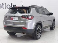 JEEP COMPASS 2.0 16V DIESEL LIMITED 4X4 AUTOMÁTICO 2019/2019 BETIOLO NOVOS E SEMINOVOS LAJEADO / Carros no Vale