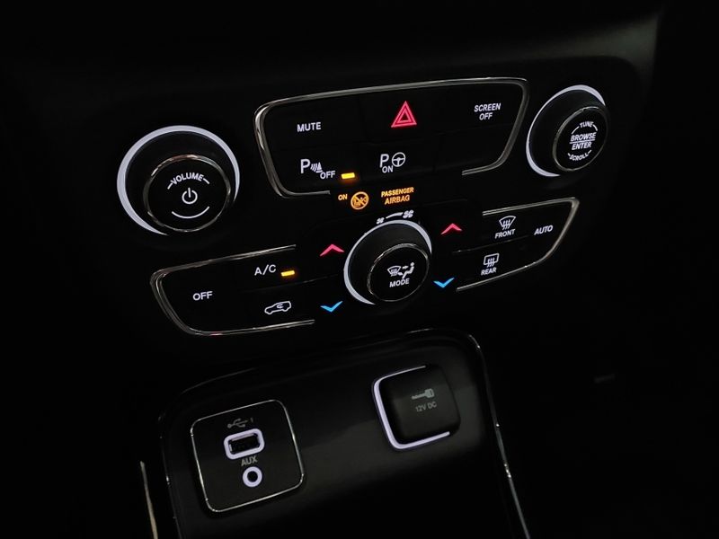 JEEP COMPASS 2.0 16V FLEX LIMITED AUTOMÁTICO 2019/2019 BETIOLO NOVOS E SEMINOVOS LAJEADO / Carros no Vale