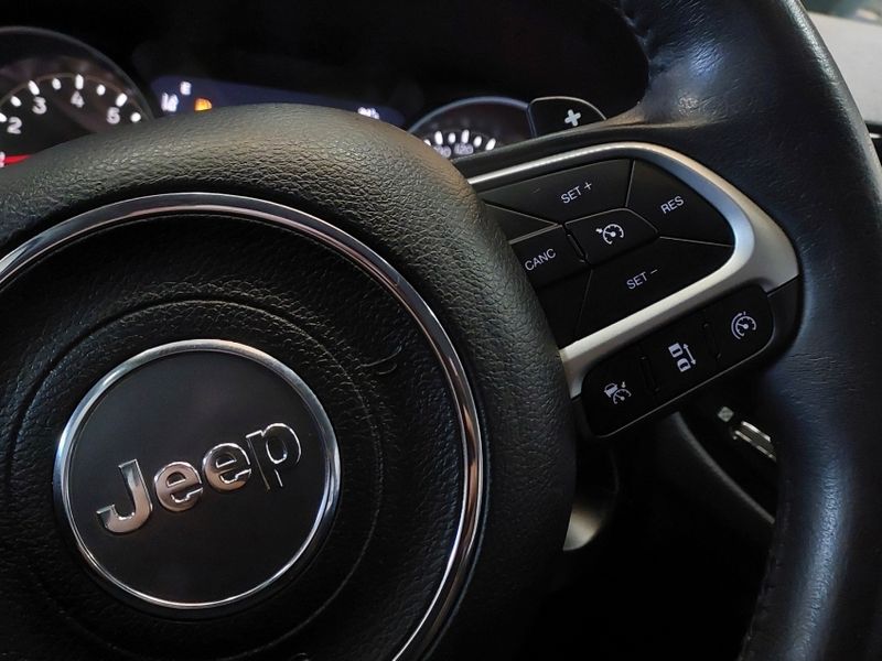 JEEP COMPASS 2.0 16V FLEX LIMITED AUTOMÁTICO 2020/2020 BETIOLO NOVOS E SEMINOVOS LAJEADO / Carros no Vale