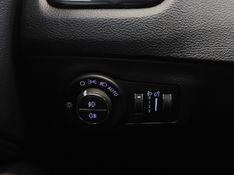 JEEP COMPASS 2.0 16V FLEX LIMITED AUTOMÁTICO 2020/2020 BETIOLO NOVOS E SEMINOVOS LAJEADO / Carros no Vale