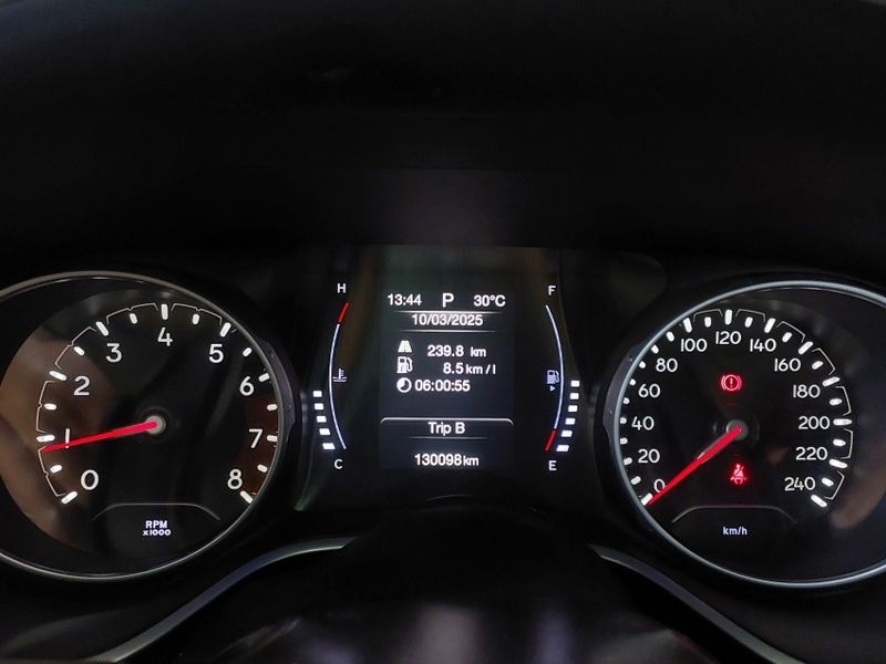 JEEP COMPASS 2.0 16V FLEX LONGITUDE AUTOMÁTICO 2017/2018 BETIOLO NOVOS E SEMINOVOS LAJEADO / Carros no Vale