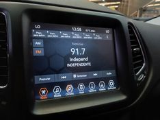 JEEP COMPASS 2.0 16V FLEX LONGITUDE AUTOMÁTICO 2017/2018 BETIOLO NOVOS E SEMINOVOS LAJEADO / Carros no Vale