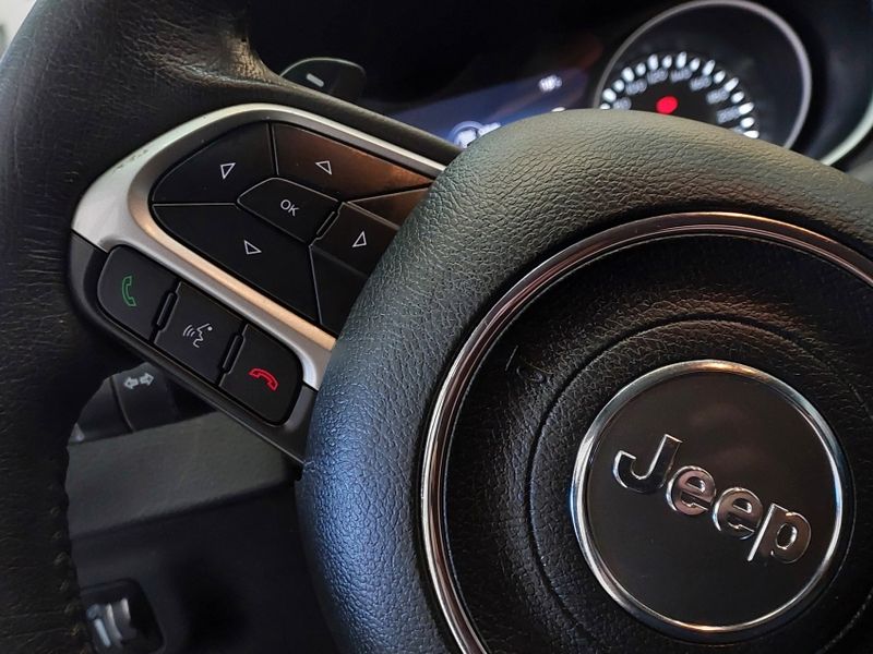 JEEP COMPASS 2.0 16V FLEX LONGITUDE AUTOMÁTICO 2021/2021 BETIOLO NOVOS E SEMINOVOS LAJEADO / Carros no Vale
