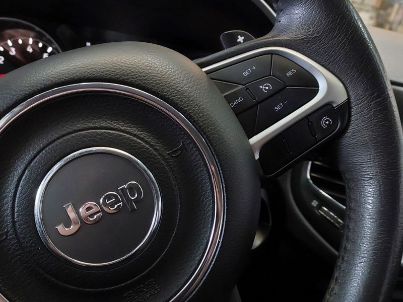 JEEP COMPASS 2.0 16V FLEX LONGITUDE AUTOMÁTICO 2017/2018 BETIOLO NOVOS E SEMINOVOS LAJEADO / Carros no Vale