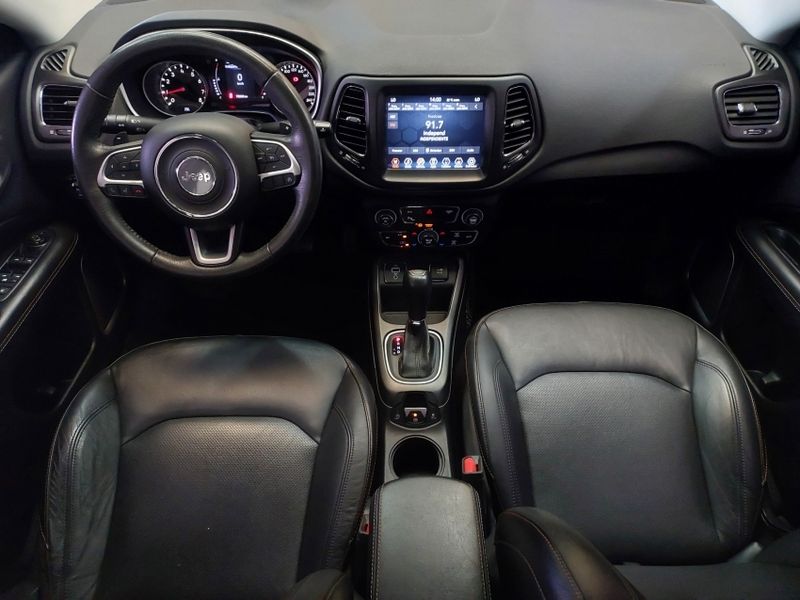 JEEP COMPASS 2.0 16V FLEX LONGITUDE AUTOMÁTICO 2017/2018 BETIOLO NOVOS E SEMINOVOS LAJEADO / Carros no Vale