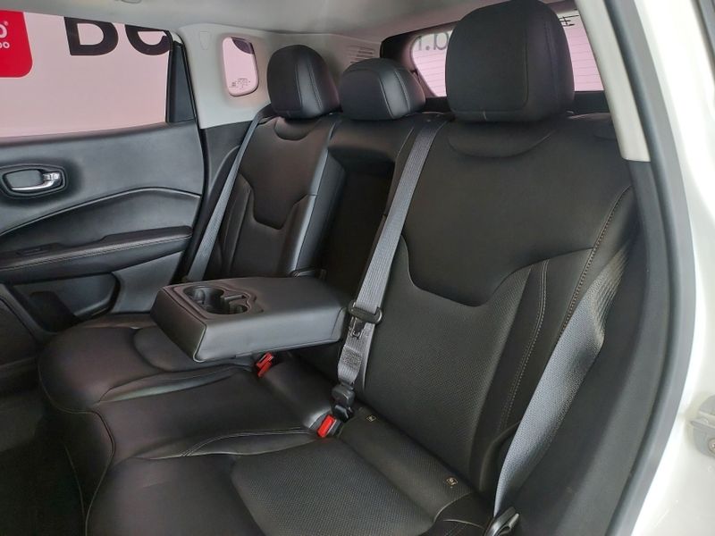 JEEP COMPASS 2.0 16V FLEX LONGITUDE AUTOMÁTICO 2017/2018 BETIOLO NOVOS E SEMINOVOS LAJEADO / Carros no Vale