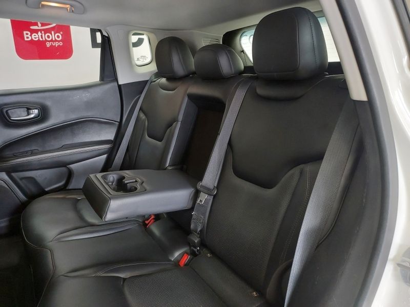 JEEP COMPASS 2.0 16V FLEX LONGITUDE AUTOMÁTICO 2017/2018 BETIOLO NOVOS E SEMINOVOS LAJEADO / Carros no Vale