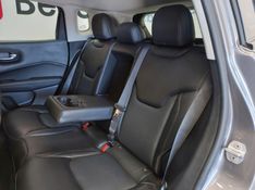 JEEP COMPASS 2.0 16V FLEX LONGITUDE AUTOMÁTICO 2021/2021 BETIOLO NOVOS E SEMINOVOS LAJEADO / Carros no Vale