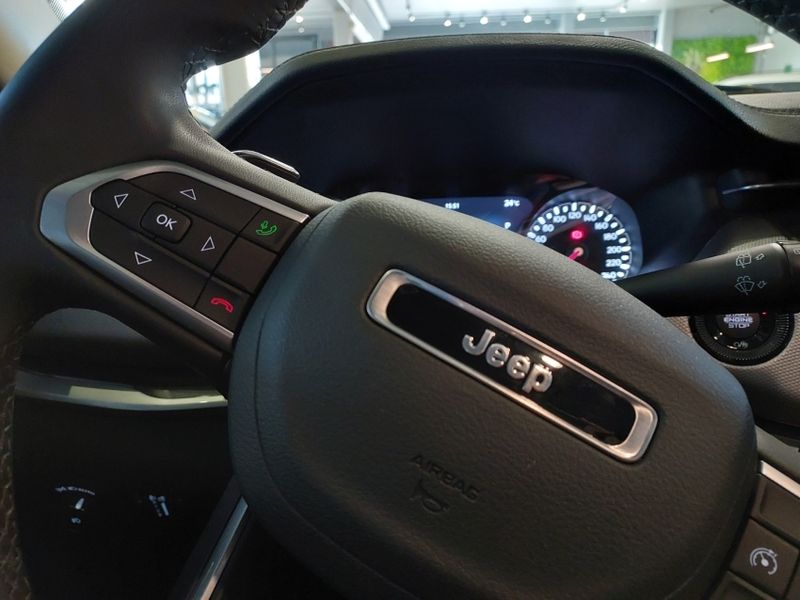 JEEP COMPASS 2.0 TD350 TURBO DIESEL LONGITUDE AT9 2022/2023 BETIOLO NOVOS E SEMINOVOS LAJEADO / Carros no Vale