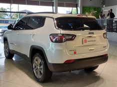 JEEP COMPASS 2.0 TD350 TURBO DIESEL LONGITUDE AT9 2022/2023 BETIOLO NOVOS E SEMINOVOS LAJEADO / Carros no Vale