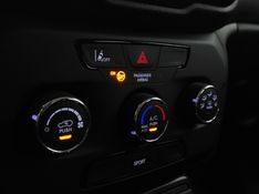 JEEP RENEGADE 1.3 T270 TURBO FLEX AT6 2024/2024 BETIOLO NOVOS E SEMINOVOS LAJEADO / Carros no Vale