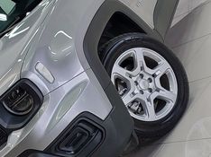 JEEP RENEGADE 1.3 T270 TURBO FLEX AT6 2024/2024 BETIOLO NOVOS E SEMINOVOS LAJEADO / Carros no Vale