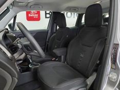 JEEP RENEGADE 1.3 T270 TURBO FLEX AT6 2024/2024 BETIOLO NOVOS E SEMINOVOS LAJEADO / Carros no Vale