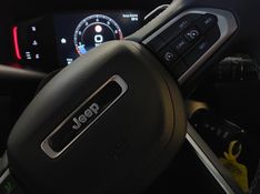 JEEP RENEGADE 1.3 T270 TURBO FLEX LONGITUDE AT6 2022/2023 BETIOLO NOVOS E SEMINOVOS LAJEADO / Carros no Vale
