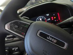 JEEP RENEGADE 1.3 T270 TURBO FLEX LONGITUDE AT6 2023/2024 BETIOLO NOVOS E SEMINOVOS LAJEADO / Carros no Vale