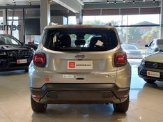 JEEP RENEGADE 1.3 T270 TURBO FLEX LONGITUDE AT6 2022/2023 BETIOLO NOVOS E SEMINOVOS LAJEADO / Carros no Vale