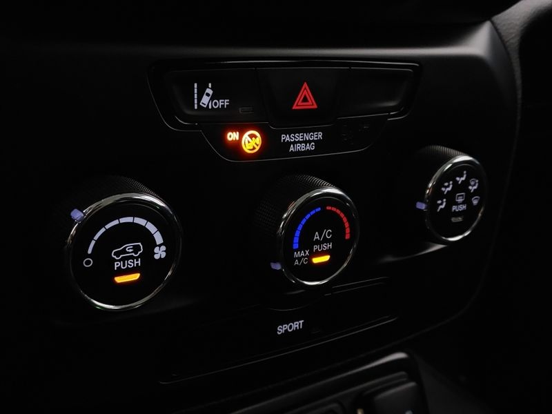 JEEP RENEGADE 1.3 T270 TURBO FLEX SPORT AT6 2022/2022 BETIOLO NOVOS E SEMINOVOS LAJEADO / Carros no Vale