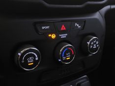 JEEP RENEGADE 1.8 16V FLEX SPORT 4P AUTOMÁTICO 2021/2021 BETIOLO NOVOS E SEMINOVOS LAJEADO / Carros no Vale