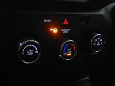 JEEP RENEGADE 1.8 16V FLEX SPORT 4P AUTOMÁTICO 2019/2019 BETIOLO NOVOS E SEMINOVOS LAJEADO / Carros no Vale