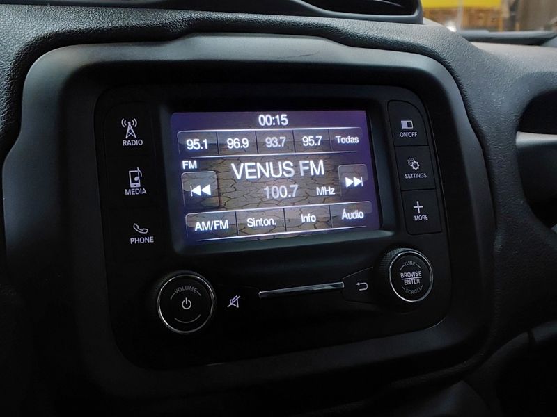 JEEP RENEGADE 1.8 16V FLEX SPORT 4P AUTOMÁTICO 2019/2019 BETIOLO NOVOS E SEMINOVOS LAJEADO / Carros no Vale