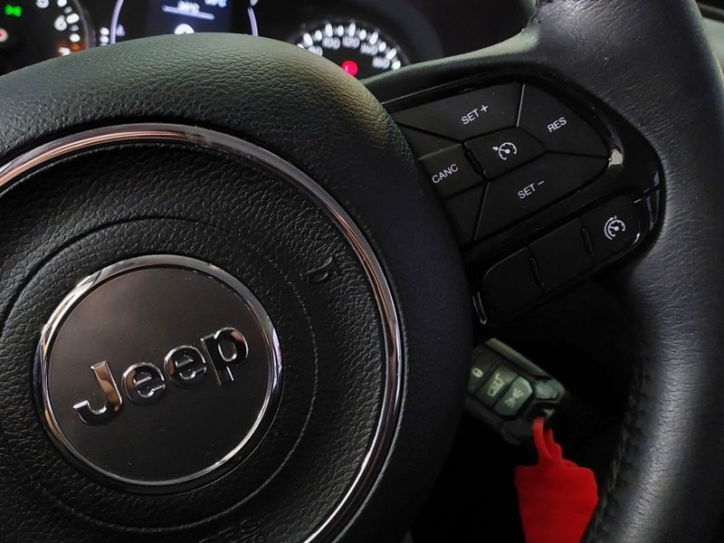 JEEP RENEGADE 1.8 16V FLEX SPORT 4P AUTOMÁTICO 2021/2021 BETIOLO NOVOS E SEMINOVOS LAJEADO / Carros no Vale