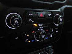 JEEP RENEGADE 2.0 16V TURBO DIESEL LONGITUDE 4P 4X4 AUTOMÁTICO 2021/2021 BETIOLO NOVOS E SEMINOVOS LAJEADO / Carros no Vale
