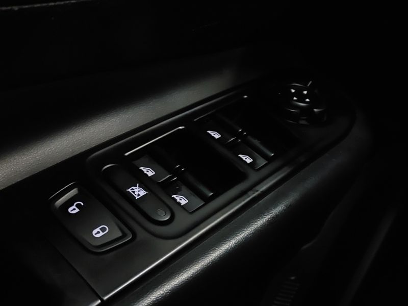 JEEP RENEGADE 2.0 16V TURBO DIESEL LONGITUDE 4P 4X4 AUTOMÁTICO 2021/2021 BETIOLO NOVOS E SEMINOVOS LAJEADO / Carros no Vale