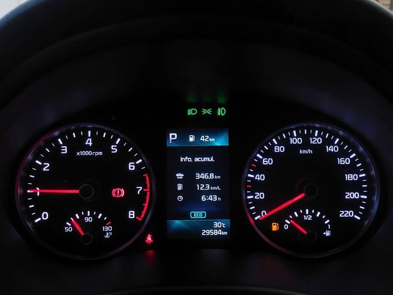 KIA STONIC 1.0 TGDI MHEV SX AUTOMÁTICO 2023/2024 BETIOLO NOVOS E SEMINOVOS LAJEADO / Carros no Vale