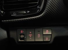 KIA STONIC 1.0 TGDI MHEV SX AUTOMÁTICO 2023/2024 BETIOLO NOVOS E SEMINOVOS LAJEADO / Carros no Vale