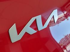 KIA STONIC 1.0 TGDI MHEV SX AUTOMÁTICO 2023/2024 BETIOLO NOVOS E SEMINOVOS LAJEADO / Carros no Vale