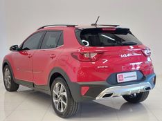 KIA STONIC 1.0 TGDI MHEV SX AUTOMÁTICO 2023/2024 BETIOLO NOVOS E SEMINOVOS LAJEADO / Carros no Vale
