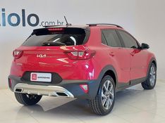 KIA STONIC 1.0 TGDI MHEV SX AUTOMÁTICO 2023/2024 BETIOLO NOVOS E SEMINOVOS LAJEADO / Carros no Vale