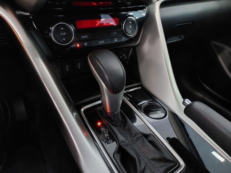Mitsubishi ECLIPSE CROSS 1.5 MIVEC TURBO GASOLINA GLS CVT 2020/2021 BETIOLO NOVOS E SEMINOVOS LAJEADO / Carros no Vale