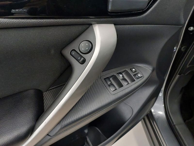 Mitsubishi ECLIPSE CROSS 1.5 MIVEC TURBO GASOLINA GLS CVT 2020/2021 BETIOLO NOVOS E SEMINOVOS LAJEADO / Carros no Vale