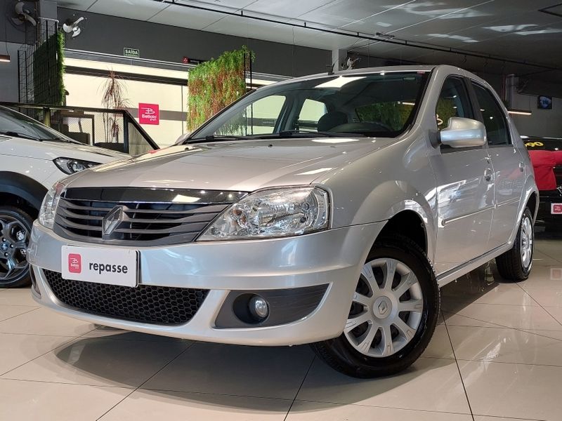 Renault LOGAN 1.0 EXPRESSION 16V FLEX 4P MANUAL 2010/2011 BETIOLO NOVOS E SEMINOVOS LAJEADO / Carros no Vale