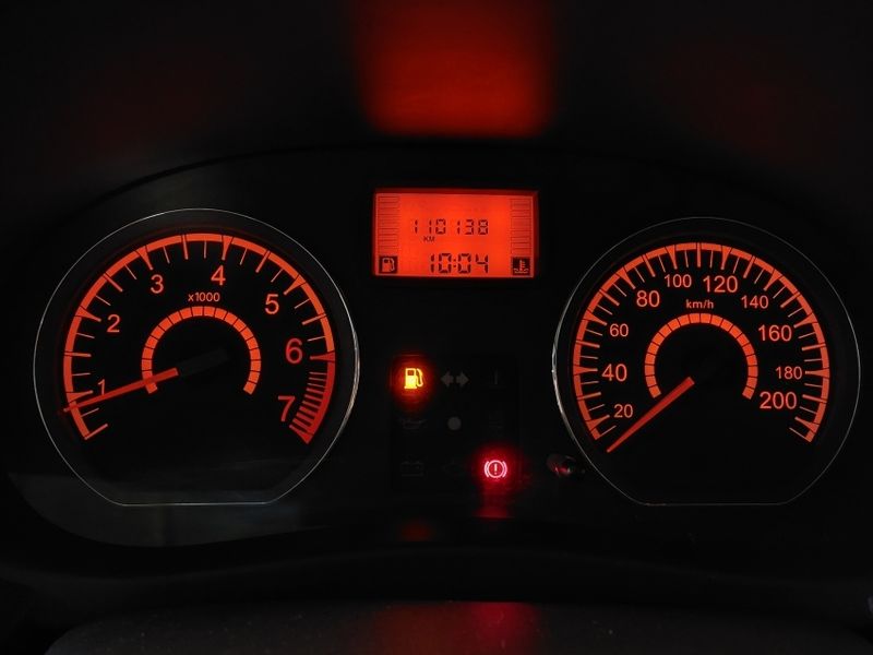 Renault LOGAN 1.0 EXPRESSION 16V FLEX 4P MANUAL 2010/2011 BETIOLO NOVOS E SEMINOVOS LAJEADO / Carros no Vale