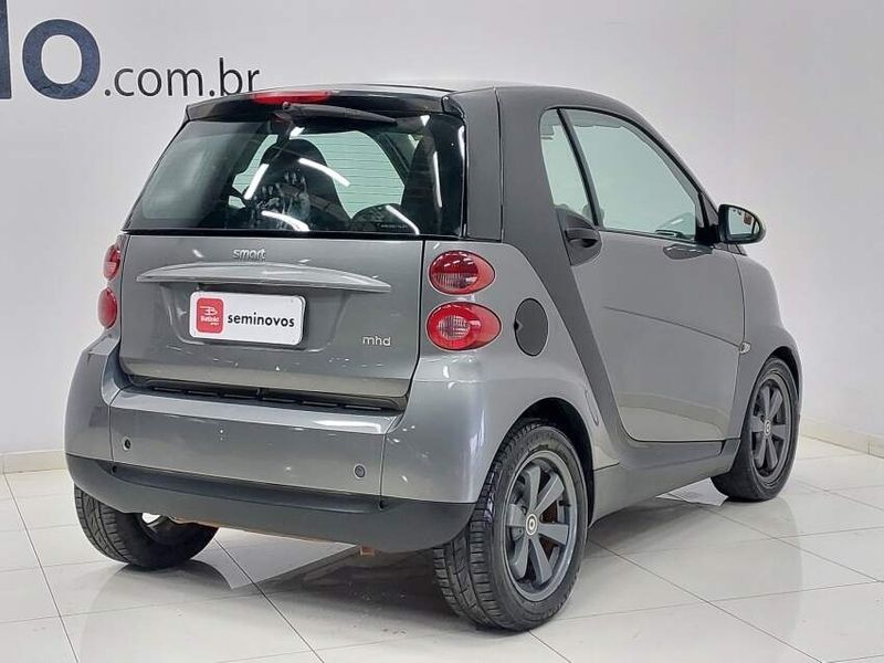 Smart FORTWO 1.0 COUPÉ 3 CILINDROS 12V GASOLINA 2P AUTOMÁTICO 2010/2010 BETIOLO NOVOS E SEMINOVOS LAJEADO / Carros no Vale