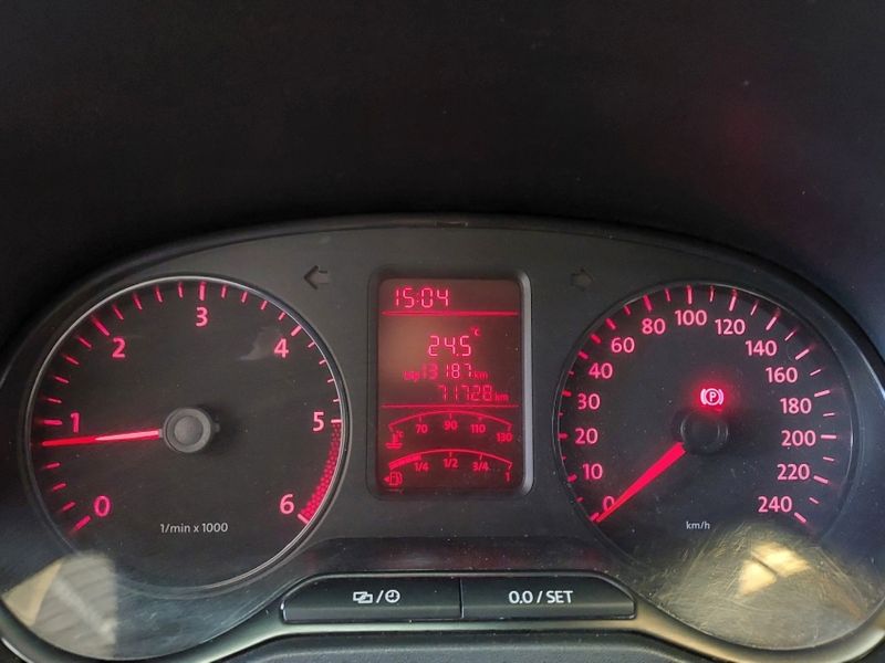 Volkswagen AMAROK 2.0 S 4X4 CD 16V TURBO INTERCOOLER DIESEL 4P MANUAL 2014/2015 BETIOLO NOVOS E SEMINOVOS LAJEADO / Carros no Vale